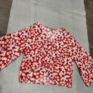 [M]Good Luck Gem White Daisies Floral Red Blouse Wide Sleeve Front Knot NWOT